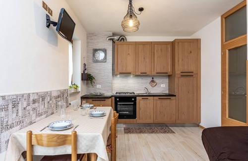 Andalo Appartement | 2R-Apt Bucaneve at the 2nd floor w/v iew; ski room, parking, wi-fi
