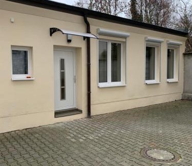 Anger-Crottendorf Appartement | 2Raum-Apartment Leznew