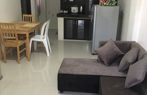 Concepcion Appartement | Immeuble de 2 étages Condotel avec 2 chambres, cuisinette, terrasse et stationnement