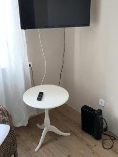Niederschelden Appartement | 2x Monteurwohnung 1x 2 kleine Einzelzimmer 1x Doppelbett und Schlafcouch im Wohnbereich
