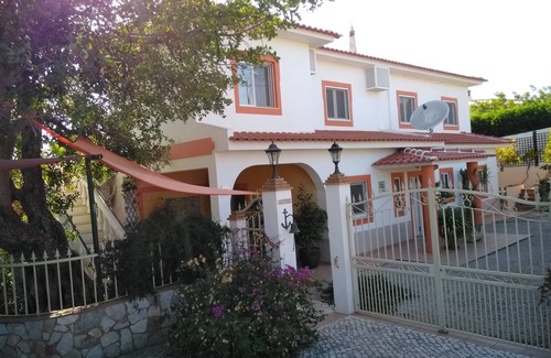 Monte Raposo Appartement | 3 1 / t. Appartement soigné Nouveau à louer