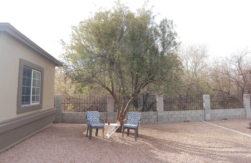 Eleven Mile Corner Maison | 3/2 Home in Peaceful Neighborhood close to Golf, Nature, Skydiving Pet-Friendly