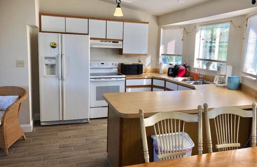Cutthroat Harbor Estates Maison | 3/2 Maison sur canal avec quai et accès acean