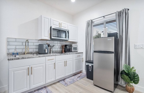 Estrella Maison | 3.8 Miles From Downtown Phoenix #B