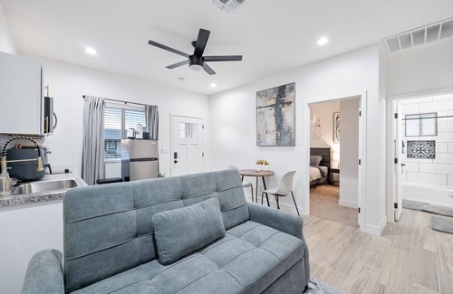 Estrella Maison | 3.8 Miles From Downtown Phoenix #B