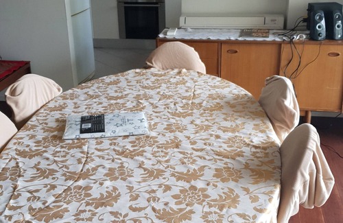 Macquarie Park Appartement | 3 b/r unit in Macquarie Gardens with gym, tennis courts, pool, jaccuzi & sauna