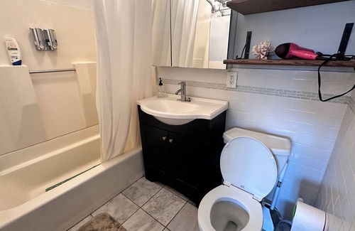 East Somerville Appartement | 3 bd 2 ba Unit
