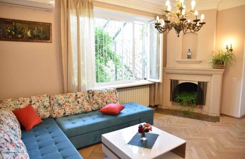 Vera Appartement | 3 BD App avec jardin confortable
