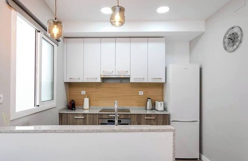 Collblanc y La Torrassa Appartement | This apartment is a 3 bedroom(s), 1 bathrooms, located in L'Hospitalet de Llobregat, Catalunya.