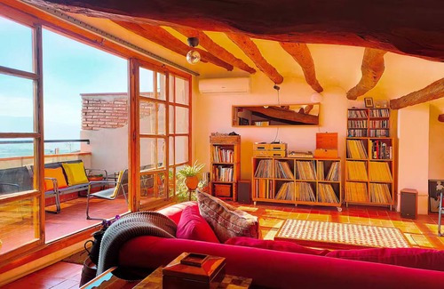Barbera de la Conca Maison | 3-BD Gem in Hilltop Wine Village w/ Amazing Views