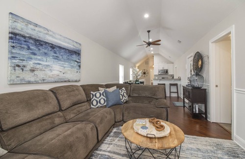 Conshohocken Maison | 3-BD with a Wine Cellar in the Heart of Conshy