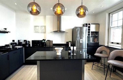 Canary Wharf Appartement | 3 Bdm Flat w/ HotTub and RoofTop