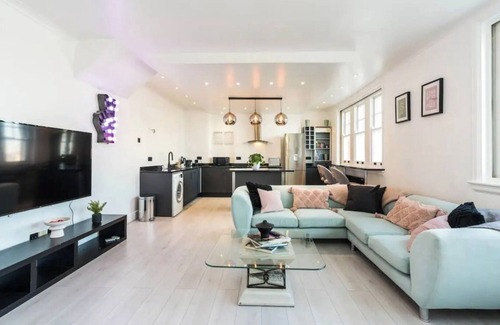 Canary Wharf Appartement | 3 Bdm Flat w/ HotTub and RoofTop