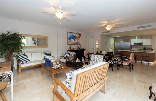 Playa Blanca Copropriété | 3 Bdr + 3.5 bthr Apt Green view ⛳ & Beach Club Access 🏖️🩴