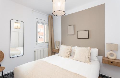 Cornella de Llobregat Appartement | 3 Bdr Apt In Cornella 5 Mins Form The Metro