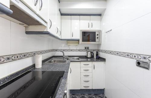 Cornella de Llobregat Appartement | 3 Bdr Apt In Cornella 5 Mins Form The Metro