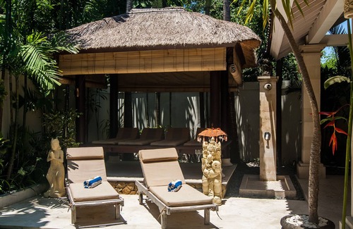 Singakerta Villa | Villa luxueuse de 3 BDR au coeur de Seminyak (complexe privé)