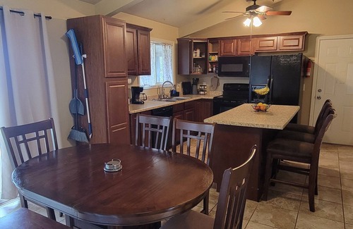 Magna Maison | 3 Bed 1 Bath in SL county. Enjoy quiet country living close to Salt Lake City.