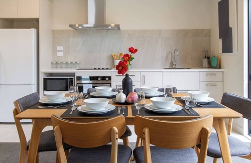 Riccarton Maison | 3 Bed 2.5 Bath Riccarton W/Games room