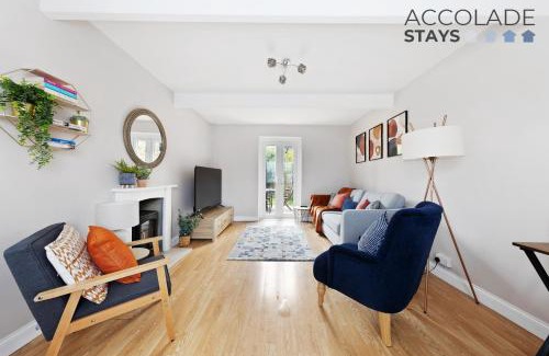 Basingstoke Maison | 3 bed, 2 Bath, Sleeps 6, with Free Parking & WiFi, ideal for contractors and families