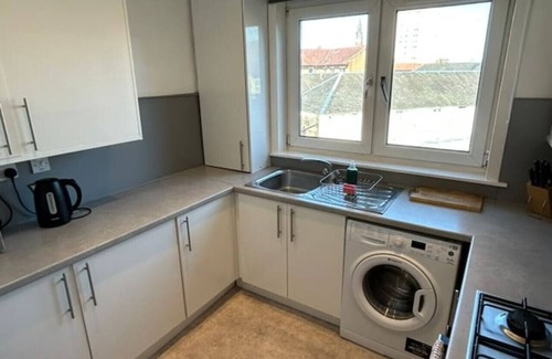 Greenock Appartement | 3-Bed Apartment Central Greenock