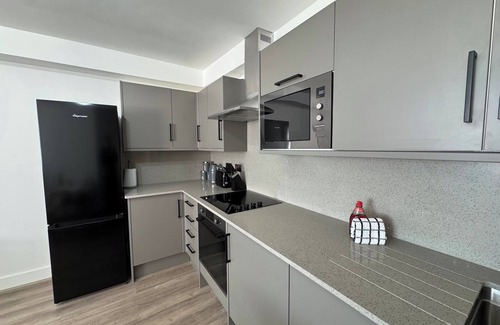 West Ham Appartement | 3 Bed Flat - Sleeps 8 - Parking - Wifi