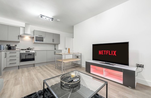 West Ham Appartement | 3 Bed Flat - Sleeps 8 - Parking - Wifi