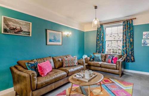 Dedham Maison | 3 Bed in Dedham 94016