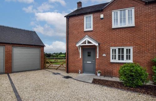 Denstone Maison | 3 Bed in Marston Montgomery 87450