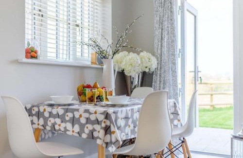 Denstone Maison | 3 Bed in Marston Montgomery 87450