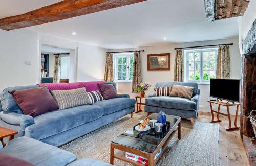Amesbury Maison | 3 Bed in Salisbury 95325