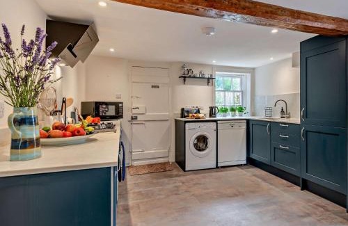 Amesbury Maison | 3 Bed in Salisbury 95325