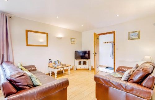 Stoborough Maison | 3 Bed in Stoborough DC157