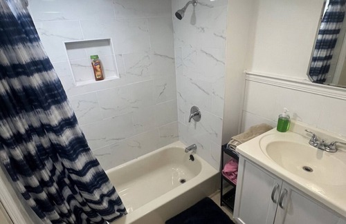 Hillside Maison | 3 Bed Room Apt near Airport