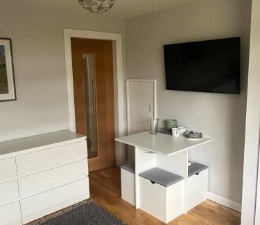 South Queensferry Maison | 3 bed self contained part house in Queensferry, Edinburgh