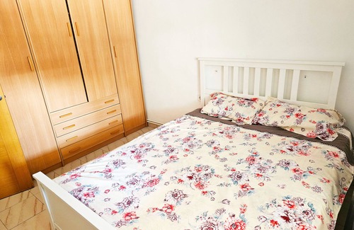 Badalona Appartement | 3 Bedroom Luxury Apartment For Families in Barcelona