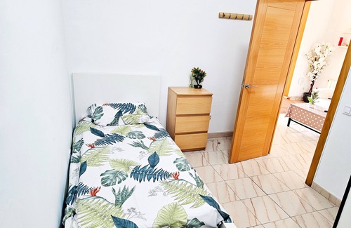 Badalona Appartement | 3 Bedroom Luxury Apartment For Families in Barcelona