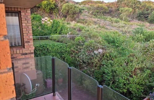 Glentana Maison | 3-Bedr Holiday Home, 5-min Walk to Beach, Seaview!