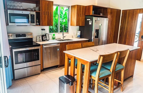 Ciudad Cortes Maison | 3 bedroom. 10 min to Beach. Private Pool.