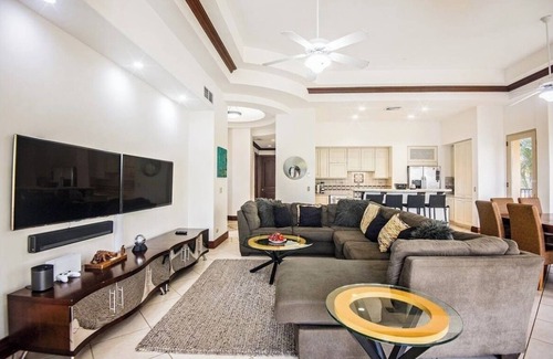 Herradura Copropriété | 3-bedroom 3.5 bath condo in Los Suenos Marina Village Costa Rica with AC, WiFi