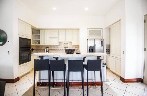Herradura Copropriété | 3-bedroom 3.5 bath condo in Los Suenos Marina Village Costa Rica with AC, WiFi