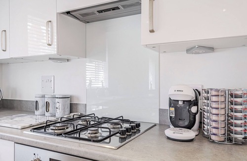 North Walsham Cottage | Roma is ideally located for you to explore the North Norfolk coast as well as the Norfolk Broads.