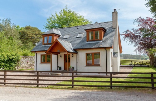 Gairlochy Cottage | Hébergement 3 chambres à Gairlochy, près de Fort William