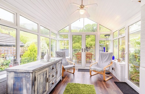 Kilmun Cottage | The perfect coastal escape for family and friends.