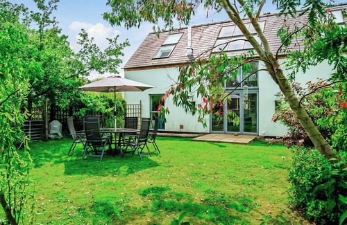 Sleaford Cottage | A perfect base for friends or families to have a luxurious Lincolnshire getaway.