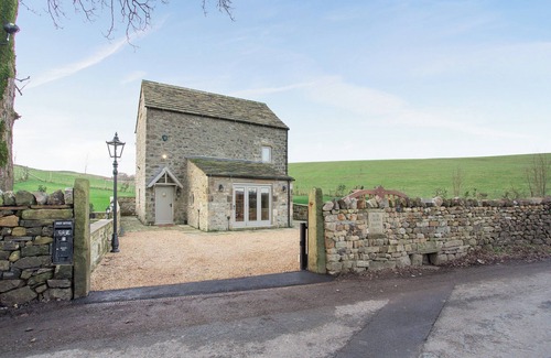 Airton Cottage | Robcross Barn has been designed with luxury and comfort in mind.