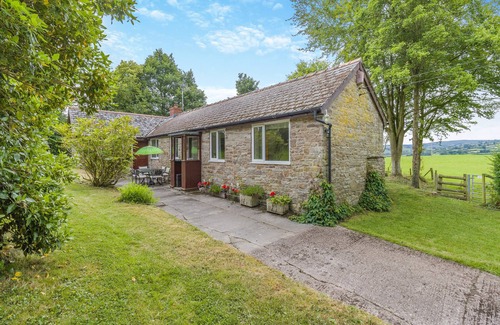 Kington Cottage | Hébergement de 3 chambres à Kingswood, près de Kington