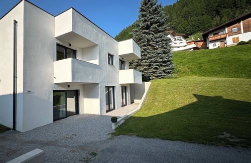 Arzl im Piztal Appartement | 3-bedroom apartment in Arzl im Pitztal with WiFi HOCHZEIGER SKIGEBIET