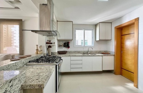 Capao da Canoa Appartement | 3 bedroom apartment close to the sea, next to Bassani square.