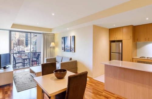 Fitzroy Appartement | 3 Bedroom Apartment at Lonsdale Street Melbourne